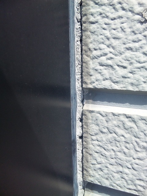 サッシ周りの目地の劣化